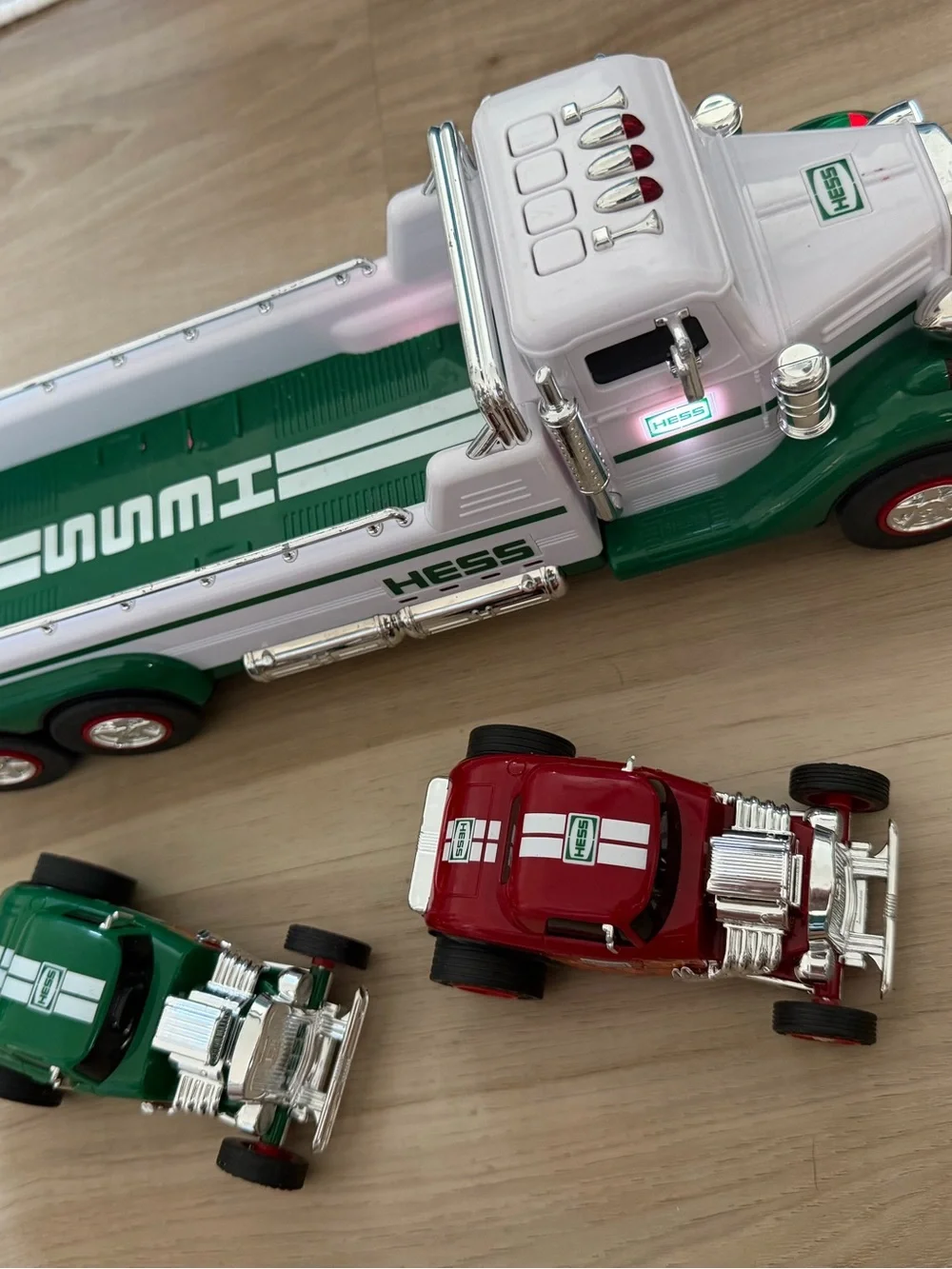 N/A flatbed truck
